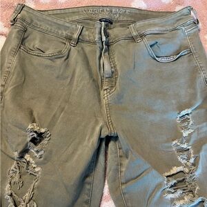 American Eagle ripped high rise jegging!